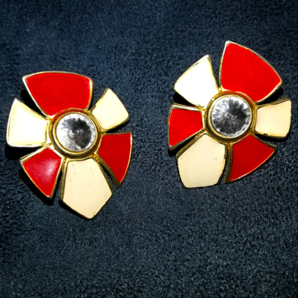 Red & white fashion earrings